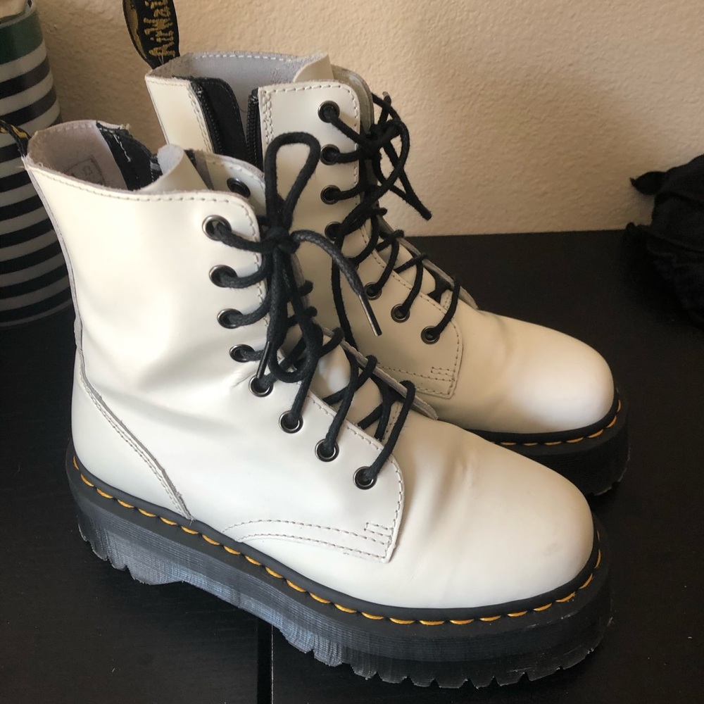 PLATFORM DOC MARTENS :)